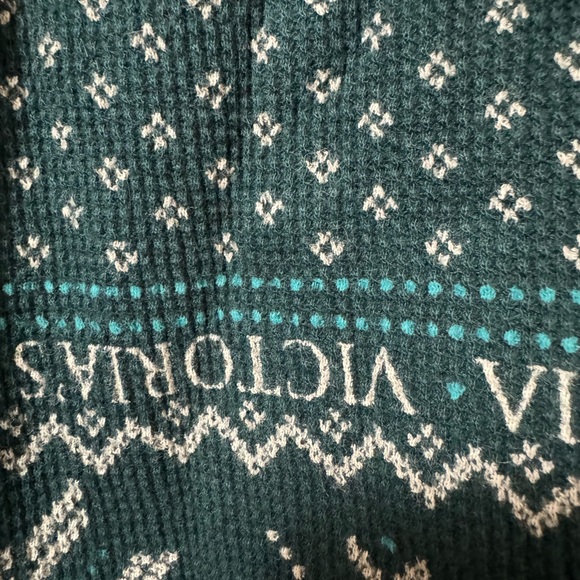 Victoria Secret long sleeve, shorts pajama set - Picture 4 of 6